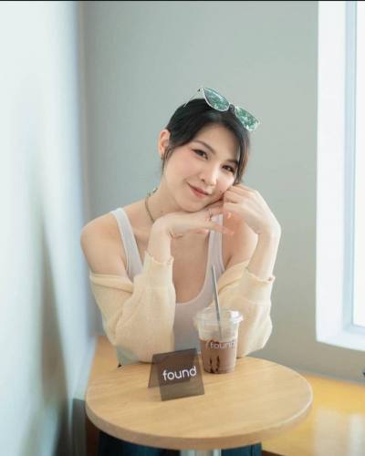 Sweetsura 40 ans Nonthaburi Thaïlande
