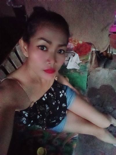 Tumma 47 ans นางรอง Thaïlande