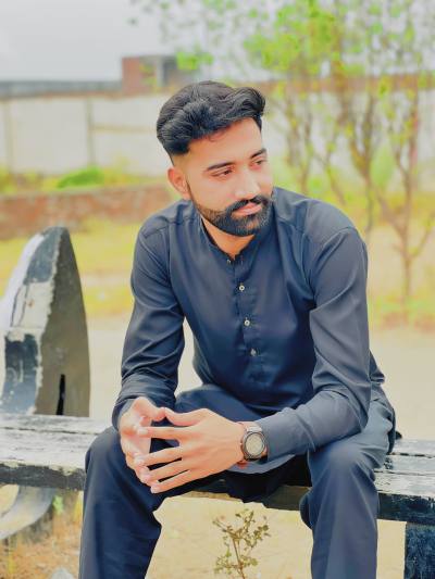 Wahab 27 ปี Gujranwala Pakistan
