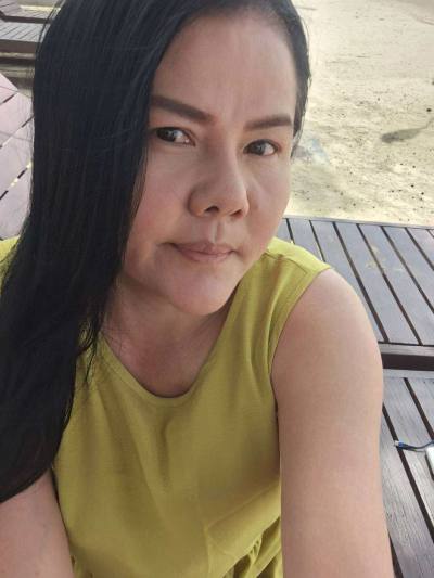 Pim 45 ans Khonkean Thaïlande