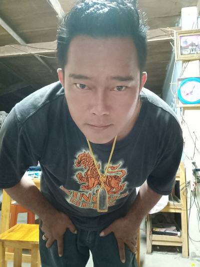 Long 43 Jahre Hinkhong Thailand