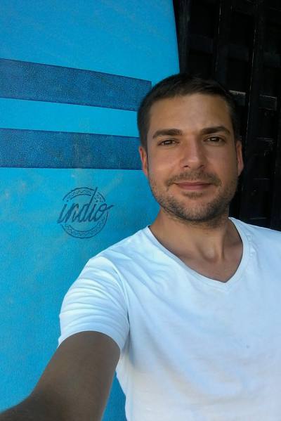 Alexander 43 ans Biganos France