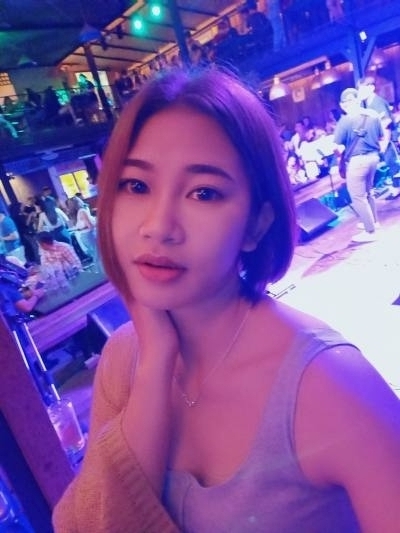 Fah  Dating-Website russische Frau Thailand Bekanntschaften alleinstehenden Leuten  33 Jahre
