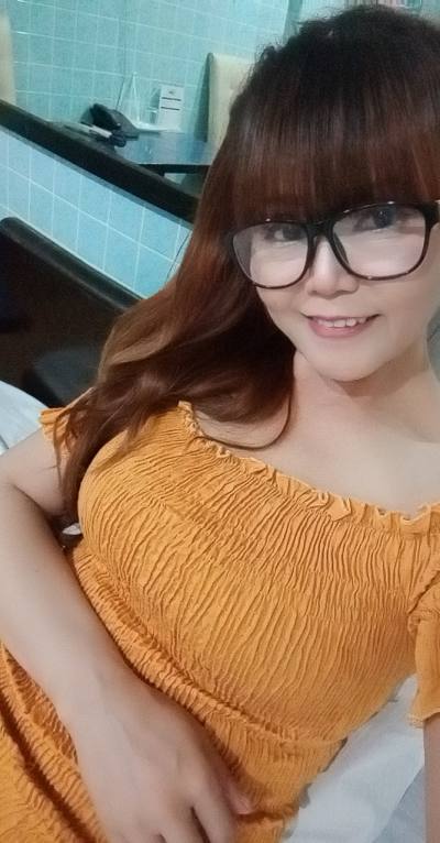 Maya 46 ans Thailand Thaïlande