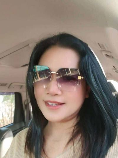 DARA 44 Jahre Canter Thailand