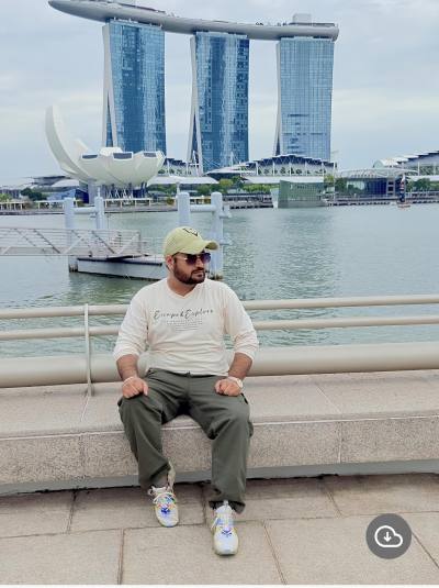 Suraj 33 ans Kanpur Inde