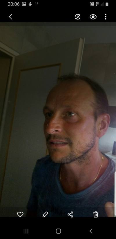 Yves 53 ปี Montbrison  France