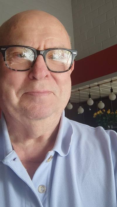 Daniel 70 ปี Braine-l'alleud Belgium
