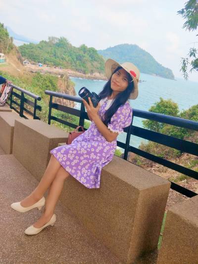 Sirilak 36 Jahre น้ำยืน Thailand