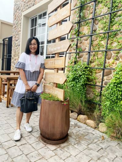 Nim 49 ans Muang  Thaïlande