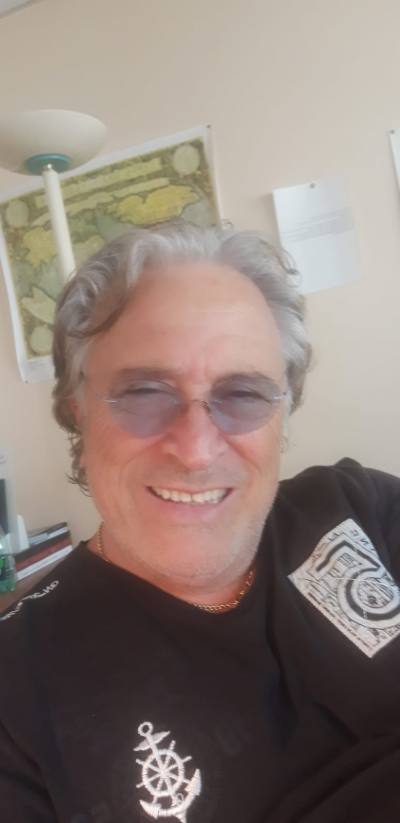 Francis 59 ปี Grenoble France