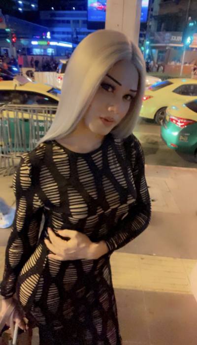 Rina 30 Jahre Bangkok  Thailand