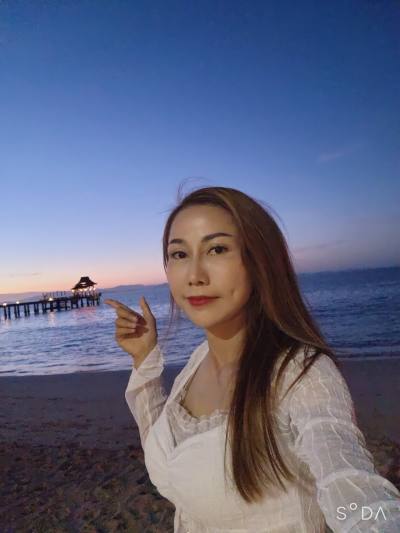 Jiji 45 ans สีชมพู Thaïlande