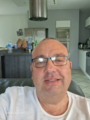 Laurent 55 ปี Caen  France