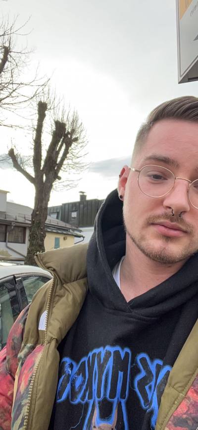 Adrian 26 ปี Rosenheim Germany