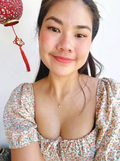 Oraphun 34 years Bangkok Thailand