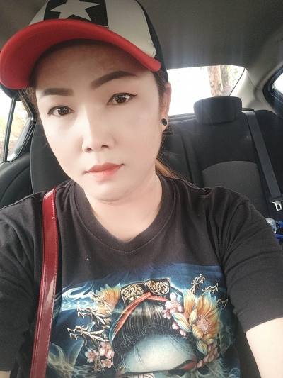 Chuleekorn 43 Jahre Singburi Thailand