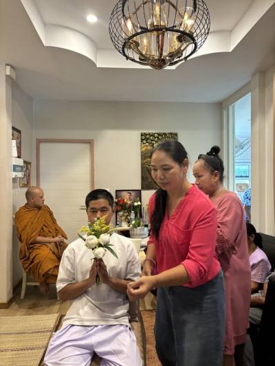 Kung 51 Jahre โนนแดง Thailand