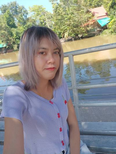 Bow 36 ans Muang  Thaïlande