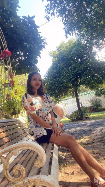 Kate 41 ans Muang  Thaïlande