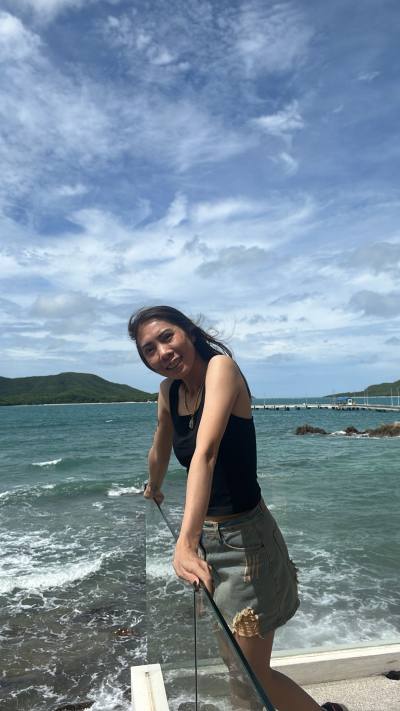 Chanyanuch 27 ans Thai  Thaïlande