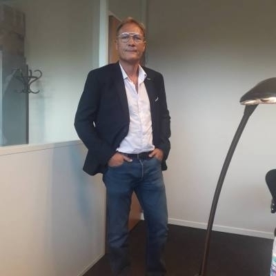 Oliver 53 ans Charleville-mézières  France