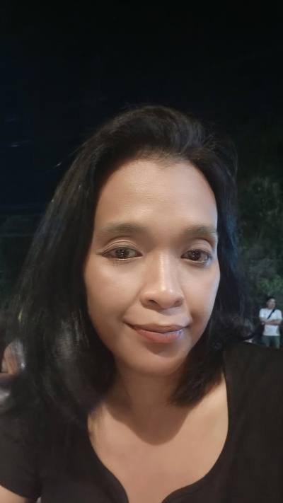 Su 43 ans Nonthaburi Thaïlande