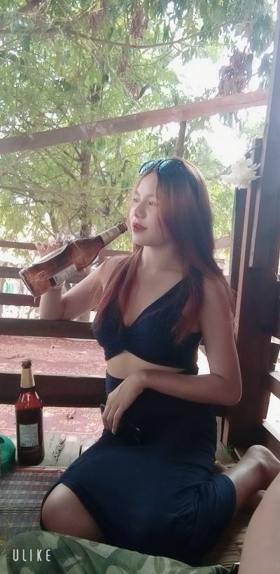 Ying 20 ans ຈຳປາສັກ Laos