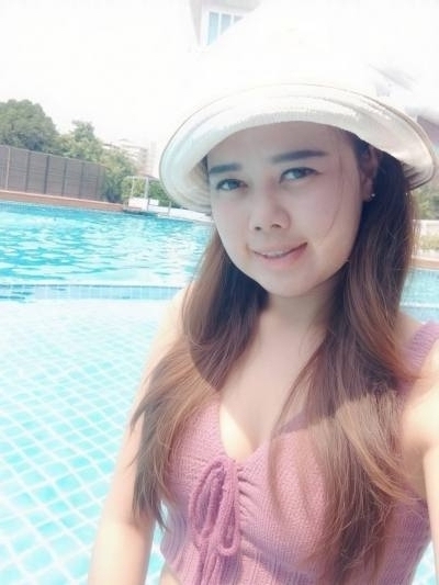 MEAW 27 ans Udon Thaïlande