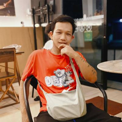 Myo 24 ปี Bangkok ไทย