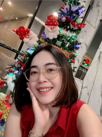 Thiamporn 39 ans Udon Thani Thaïlande