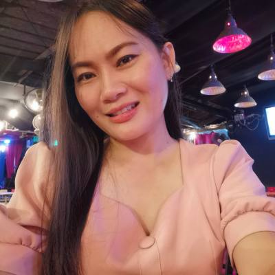 Siri 37 Jahre Sakon Nakhon Thailand