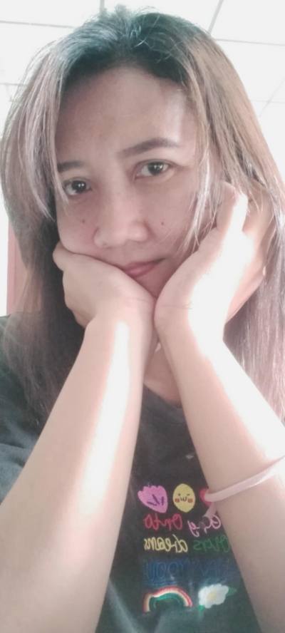 Pui 44 years Nakhon Nayok Thailand