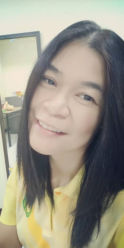 Nui 43 ans Muang  Thaïlande