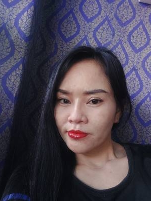 Phatcha 43 ans โคกสำโรง Thaïlande