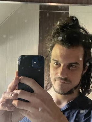 David 28 ปี Rennes France