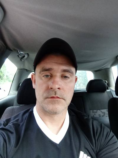 Anthony 43 ปี Domart Sur La Luce France
