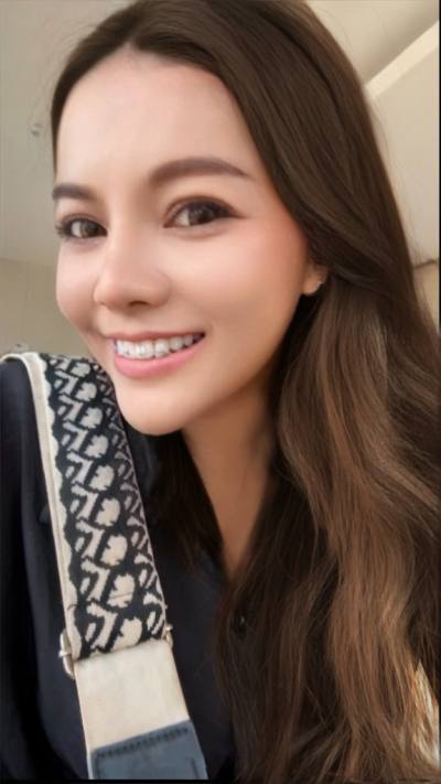 Nuchjaree 37 ans Thailand Thaïlande