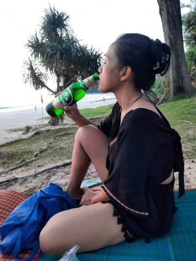Oil 28 ans อ.เมือง  Thaïlande