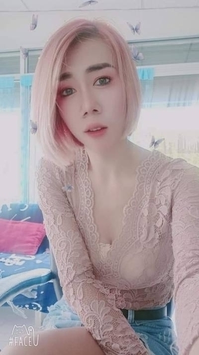 Annee 33 years Pattaya Thailand