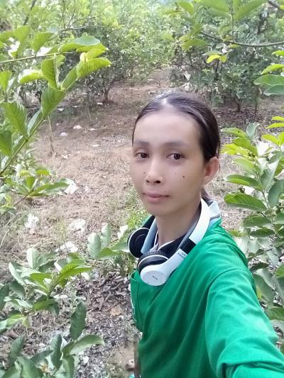 Namfon 31 ans Cha-am Thaïlande