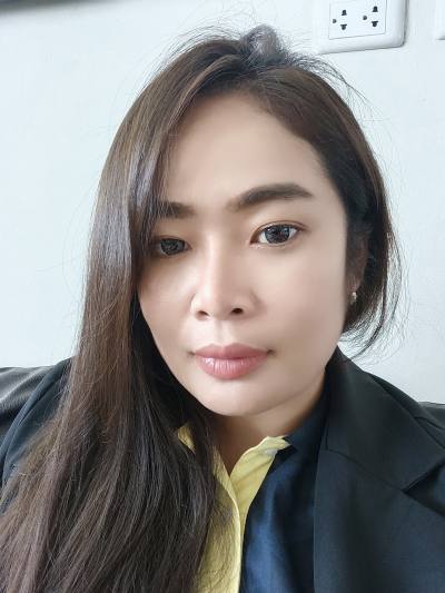 Phawini 35 ans Chaiyaphum Thaïlande