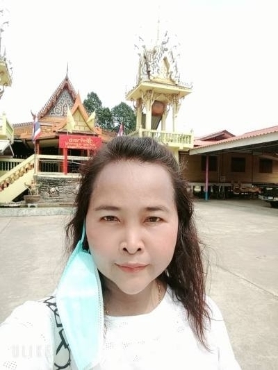 Sasithorn 41 years บัวเชด Thailand