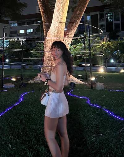 Chernara 37 Jahre Bangkok Thailand