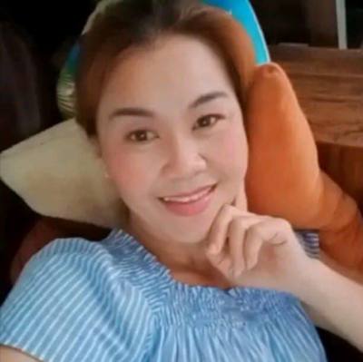 Apitsada 48 ans San Pa Tong Thaïlande