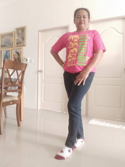 Doll 52 Jahre ปักธงชัย Thailand