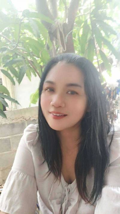 DARA 44 Jahre Canter Thailand