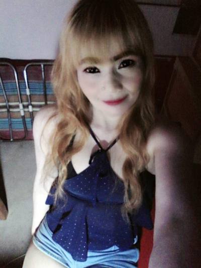 Nun 40 ans Ubon Ratchathani  Thaïlande