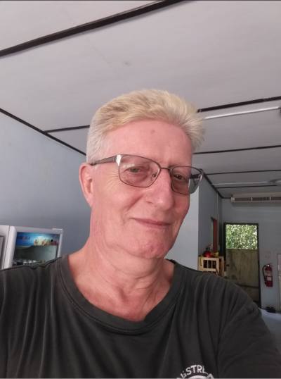Bruno 76 ปี Trat / Ko Chang ไทย