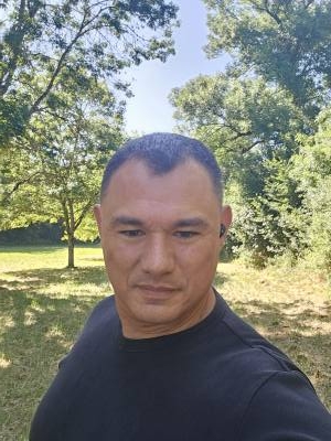Laurent 44 ปี Tours France